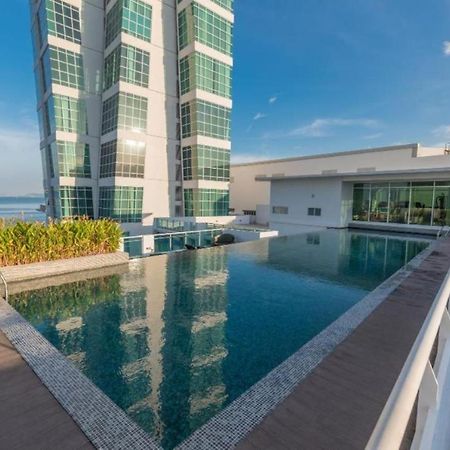 Loft Pano Seaview Suite 2 Bedroom By The Only Bnb Jelutong Exterior photo